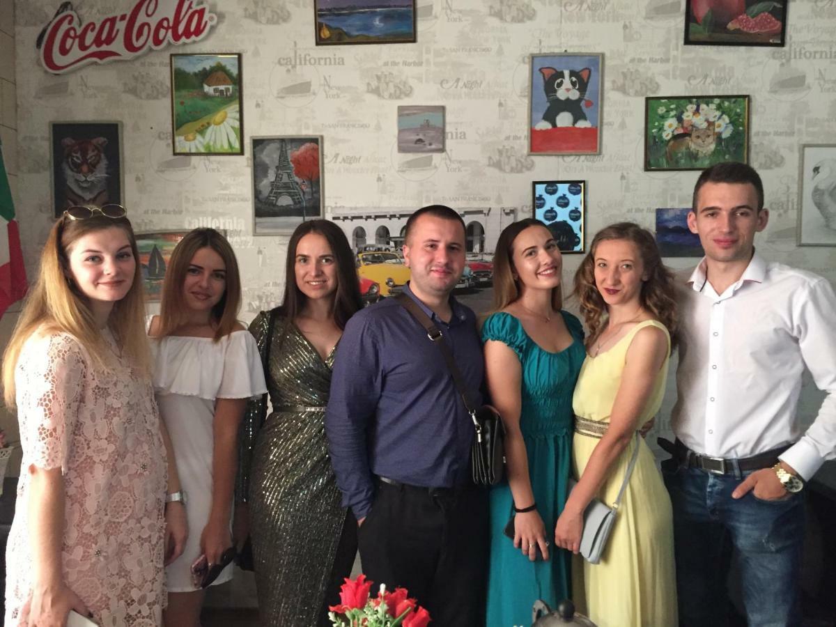 Hostel -Hotel Granat Rivne City Zewnętrze zdjęcie