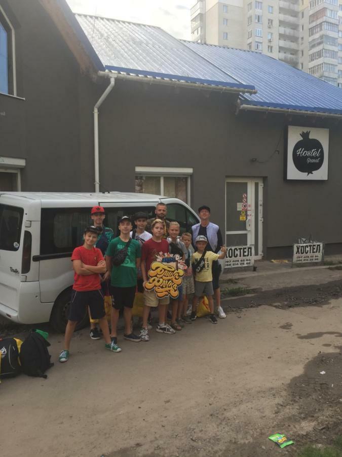 Hostel -Hotel Granat Rivne City Zewnętrze zdjęcie